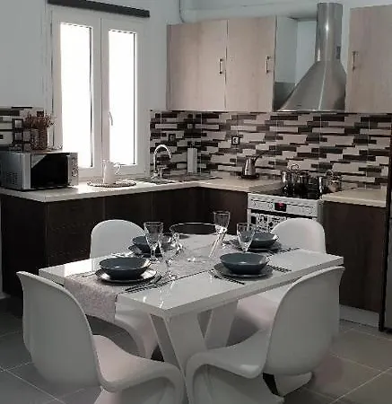 Thania'S House ,4 Minutes From The Center Of Hermoulis Ermoupoli Exterior photo