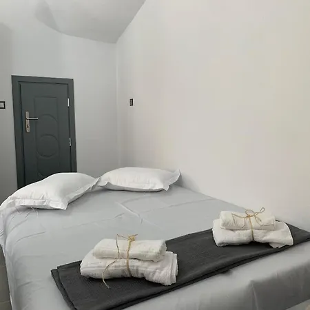 Thania'S House ,4 Minutes From The Center Of Hermoulis Ermoupoli Exterior photo