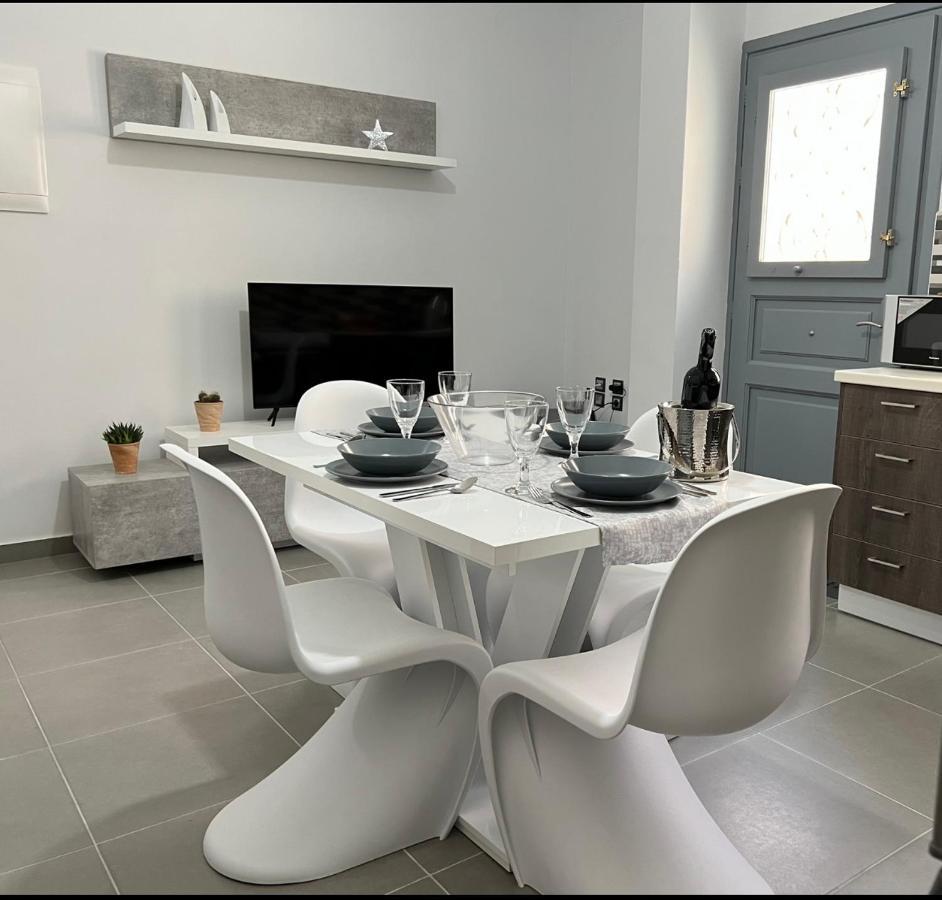 Apartment Thania's House ,4 Minutes From The Center Of Hermoulis Ermoupoli