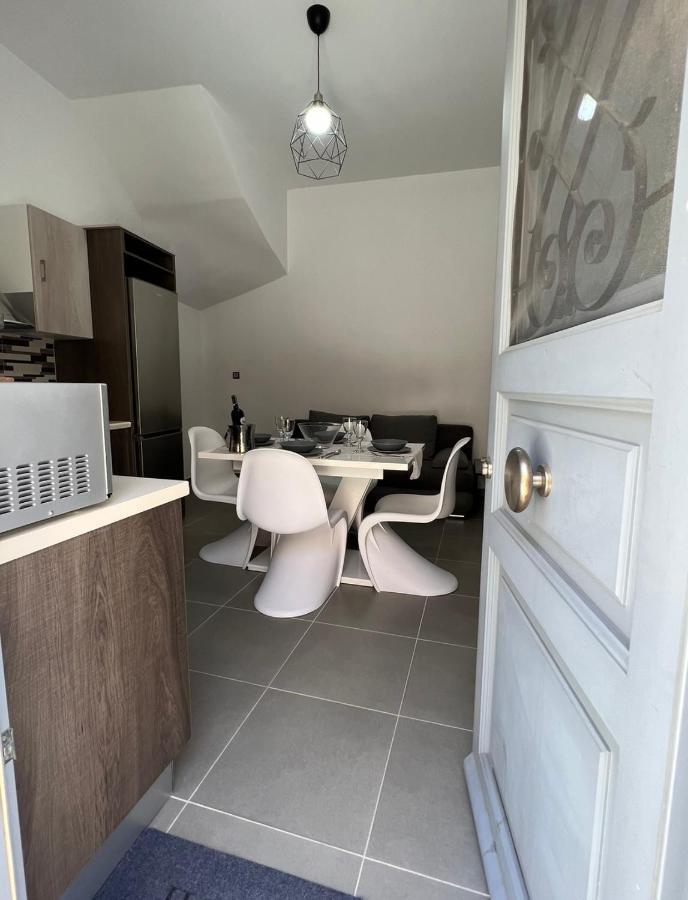Thania's House ,4 Minutes From The Center Of Hermoulis * Ermoupoli